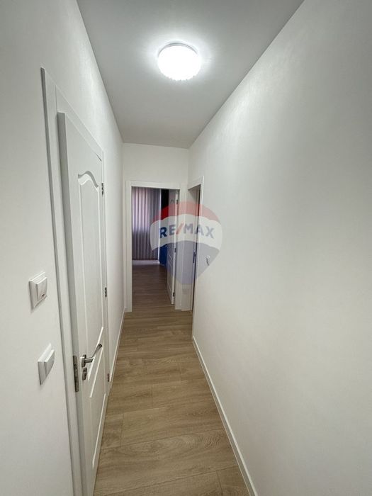 Дава се под наем Тристаен апартамент в Варна, Победа - 80 кв.м за 765 € - Снимка #11