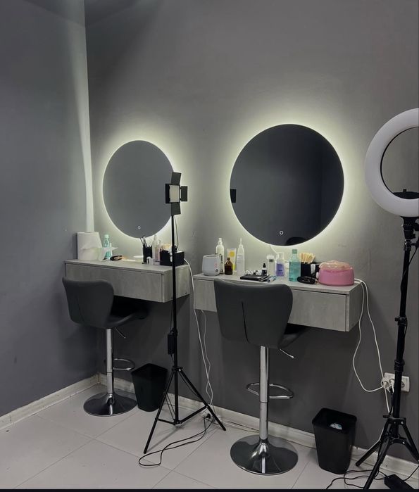 место для бровиста/визажиста