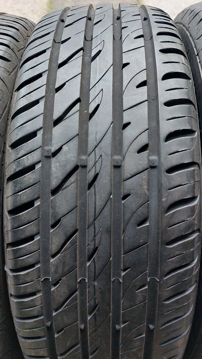 Гуми 215/60/17 Esa Tecar Spirit Pro 4 броя