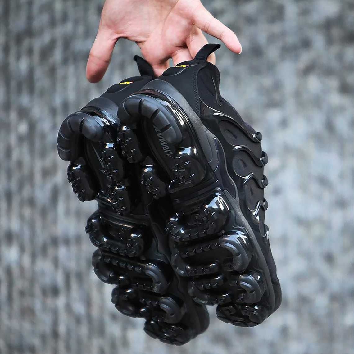 Nike Vapormax TN All  Black Brand New Men Shoes