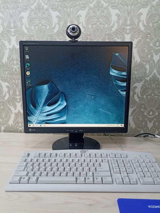 Продам недорого компьютер в сборе.