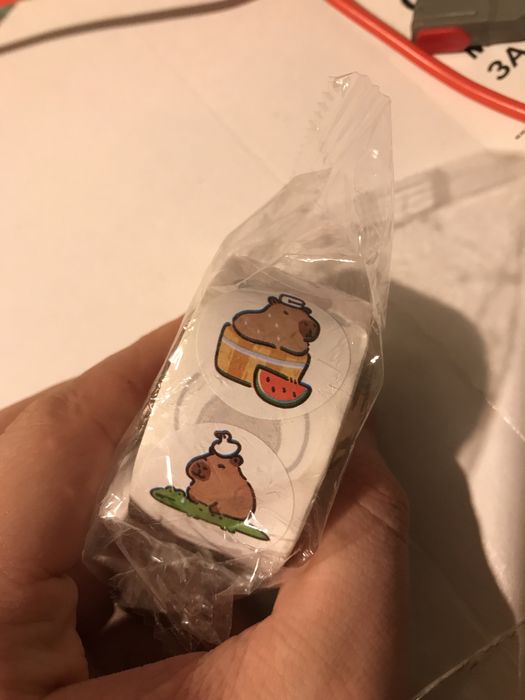 Стикери 500 броя на ролка