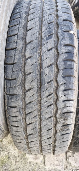 Продавам гуми 225/70/15 С