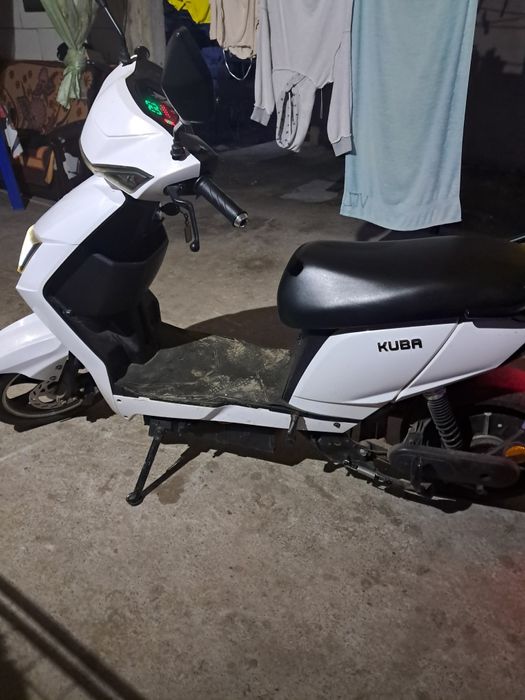 Vand Scuter electric cu pedale de la Kuba URGENT!!