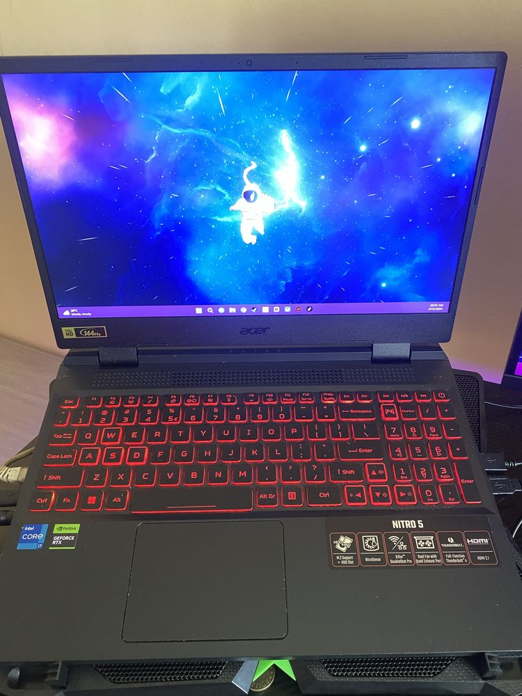 Laptop ganing Acer Nitro 5 i7 12700h 144hz