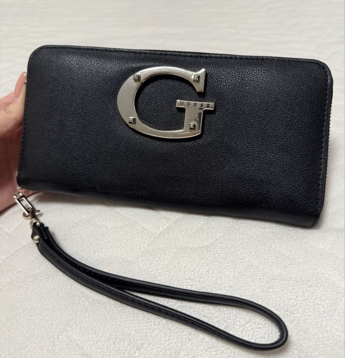Оригинално портмоне Guess