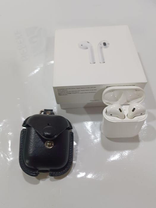 Продам Airpods  A2032