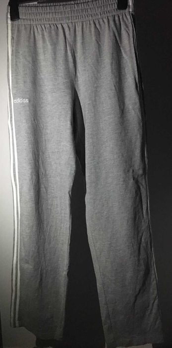 Pantaloni Adidas Womans, culoare gri (3 Stripes), marimea M (Fit M-L)