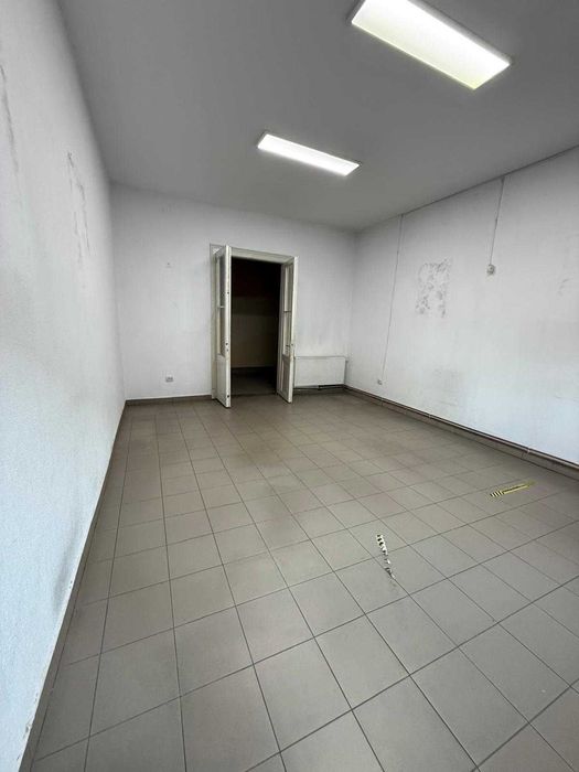 Inchiriez spatiu cormecial, zona centrala, Lugoj