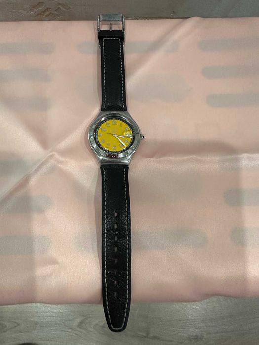 SWATCH Swiss Vintage часовник