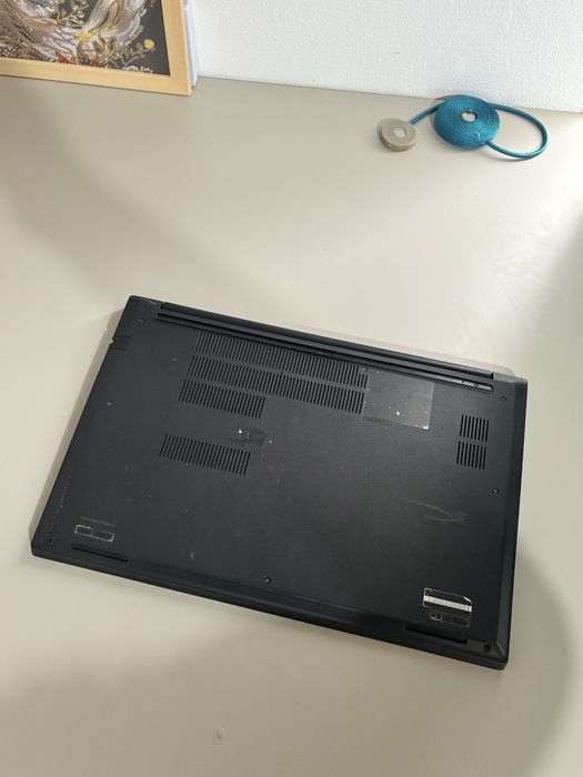 Lenovo E15• 15,6• i5-11 Th gen• 16gb ram• SSD 256• bateria 5 ore