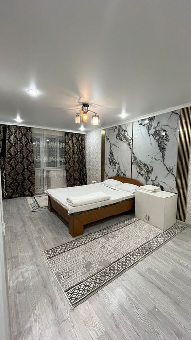 По суточно и по часам  квартиры