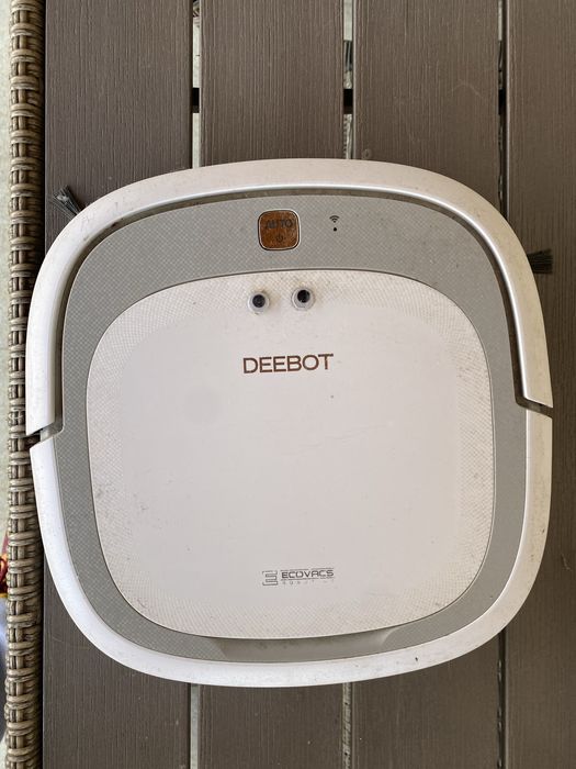 Robot de aspirat deebot funtional