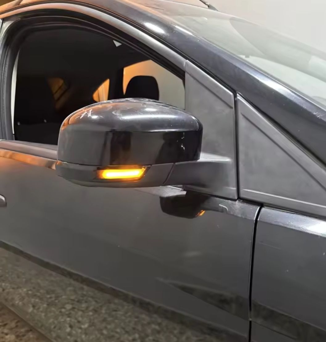 Нови динамични черни бягащи мигачи за Skoda, VW Jetta Passat Golf EOS