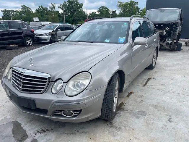 Dezmembrez Mercedes E-Class W211 Automat Facelift 2.2 Euro 4 Delphi