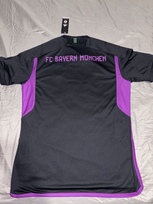 НОВА Мъжка футболна тениска на Bayern Munchen