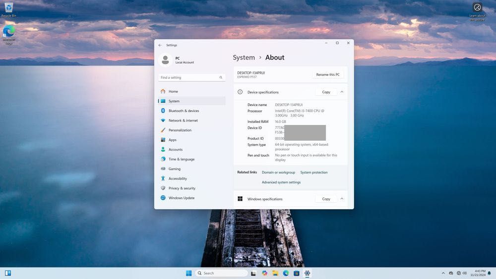 Fujitsu P557 i5 7400 SSD-256GB HDD-512GB RAM-16GB ЛИЦЕНЗИРАН WIN 11Pro