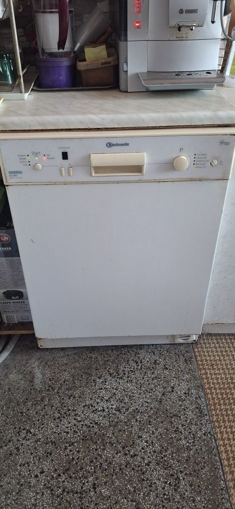 Продавам  съмиялна  работеща