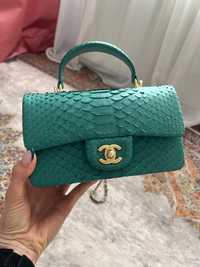 Geanta Chanel mini flip snake