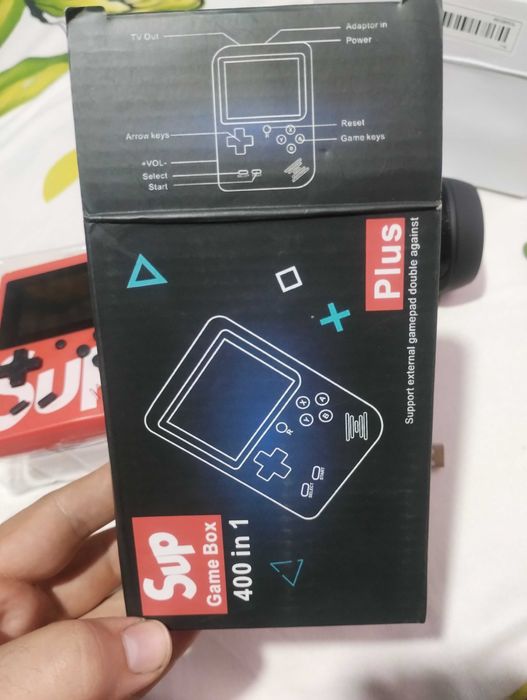 boxa bluetooth si joc retro sup noi