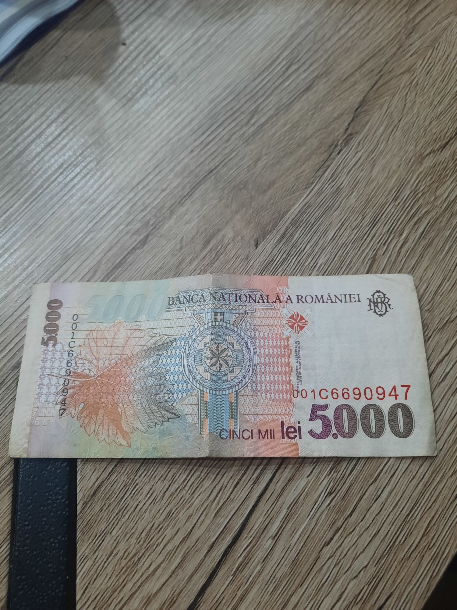 Vând Bancnotă de 5000 de lei