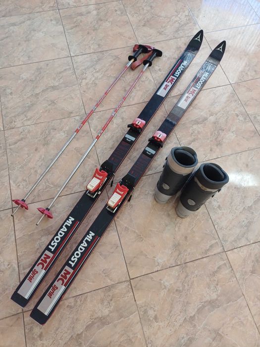 Ски, щеки, обувки