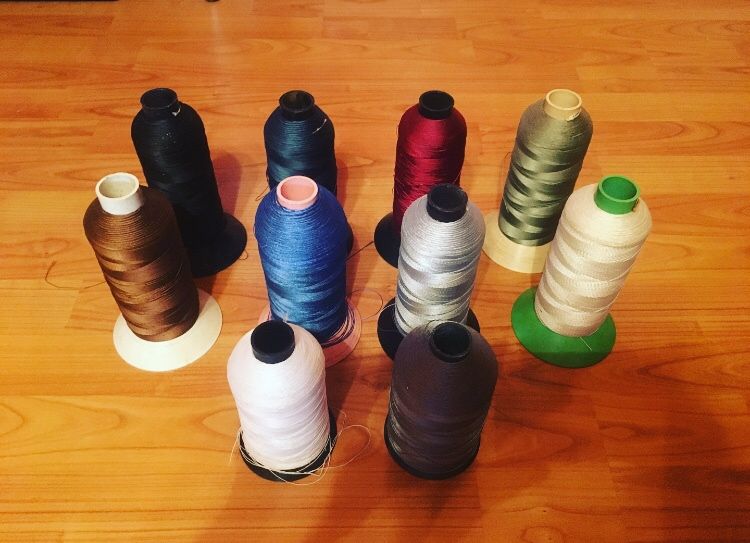 Ata Brodat diferite culori