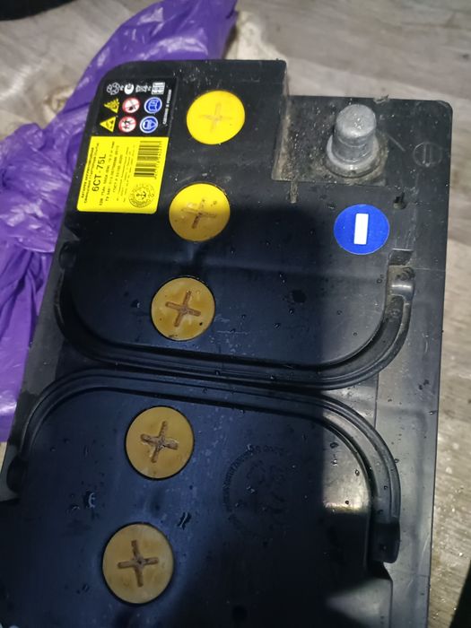 Продам аккумулятор б/у в хорошем состояний