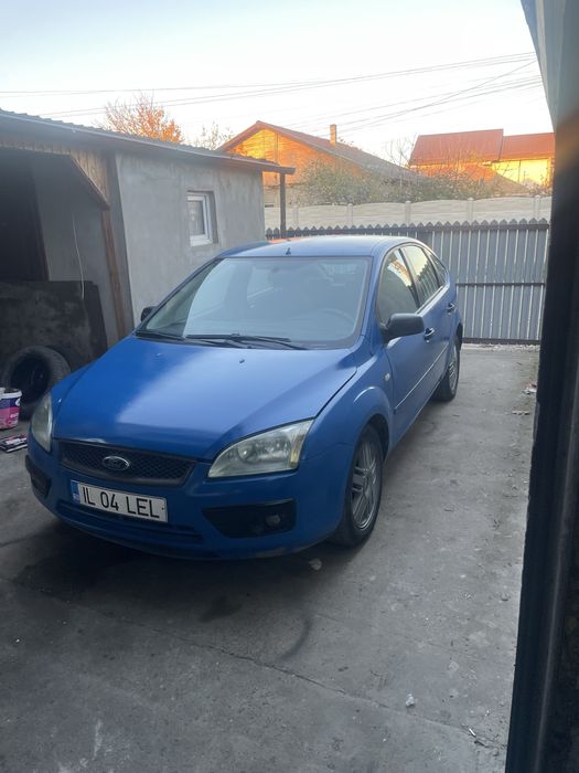 Vand ford focus 1.6 benzina an 2006