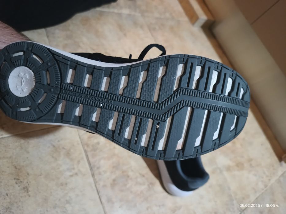 Маратонки Under Armour 38.5