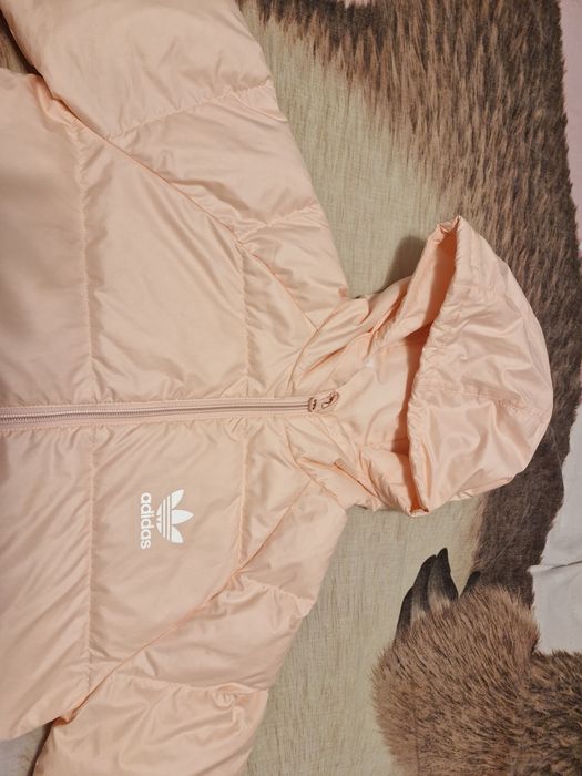 Geaca Adidas Originals cu puf pentru fetite marimea 9-10 ani(140 cm)