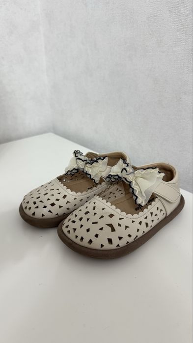 Туфельки на девочку