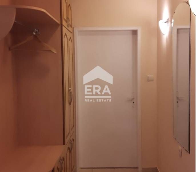 ЕРА Фаворит предлага ексклузивно под наем комфортен двустаен апартамен