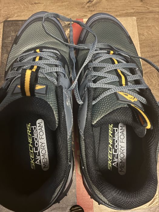Нови мъжки маратонки SKECHERS, 43 номер