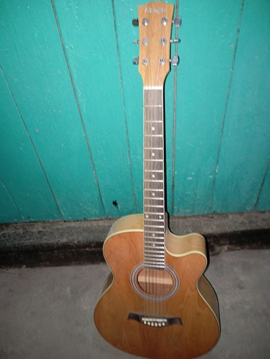 Гитара продаю новый