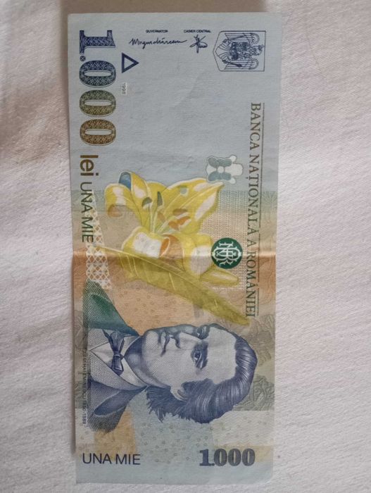 Vând bancnote vechi