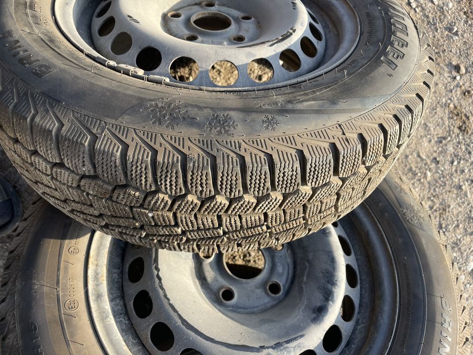 Зимие шины б/у как новая