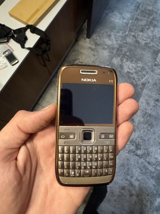 Nokia E72 в идеальном состоянии