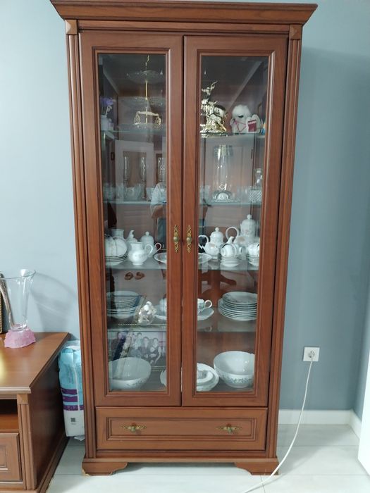 Сервант для посуды