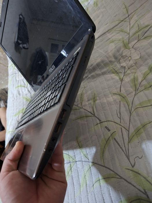 Ноутбук АСУС notebook Asus 6/512. Intel pentium. NVIDIA 2GB