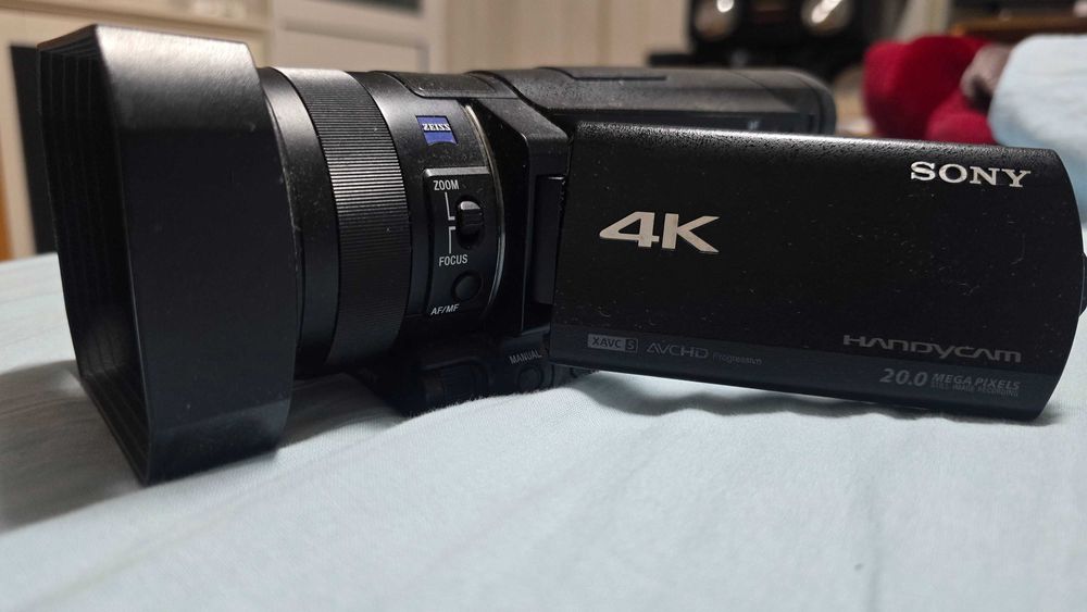 Продавам Камера Sony Ax100E 4K