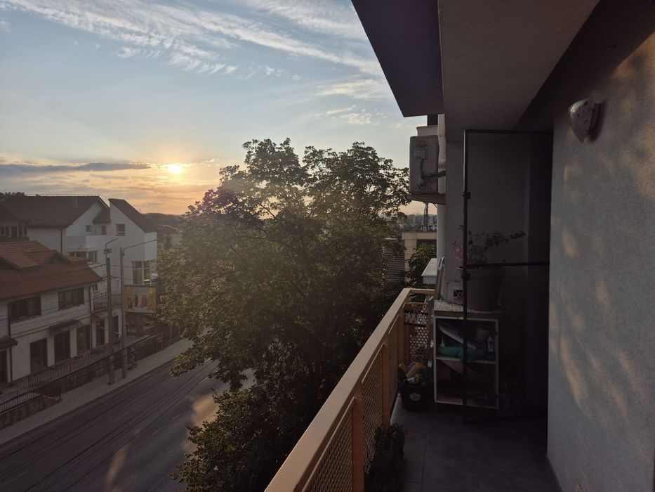 Vând apartament Bucium Bellaria