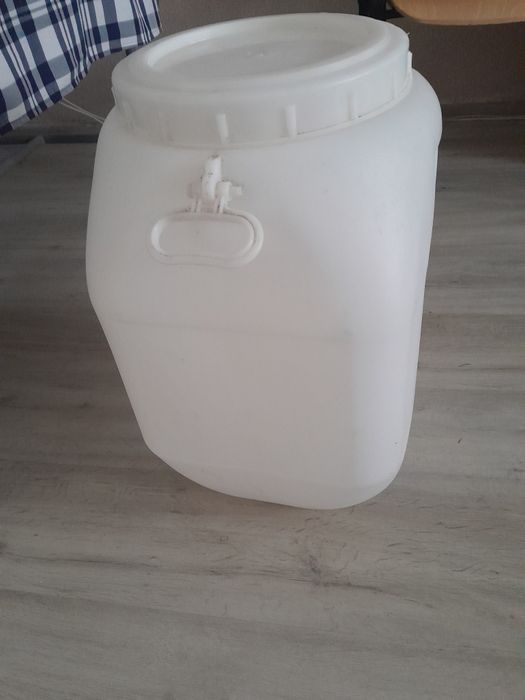 Bidon 50 L nou  gros solid
