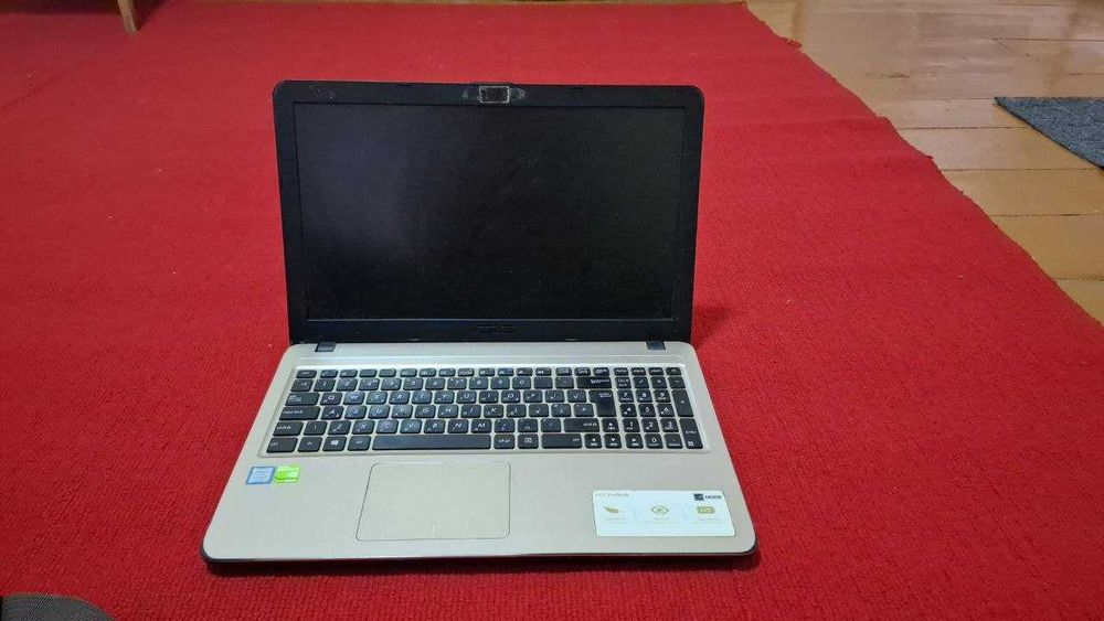 ASUS Noutbook sotiladi.