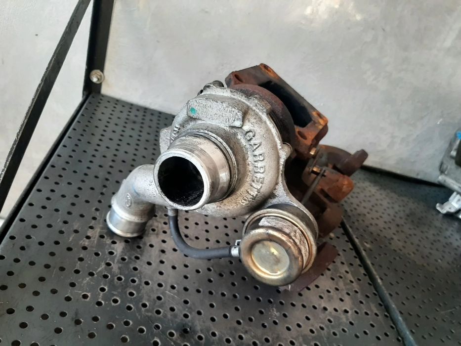 turbina 1.8 tdci hcpb ford transit connect ford focus 1  xs4q-6k682-de