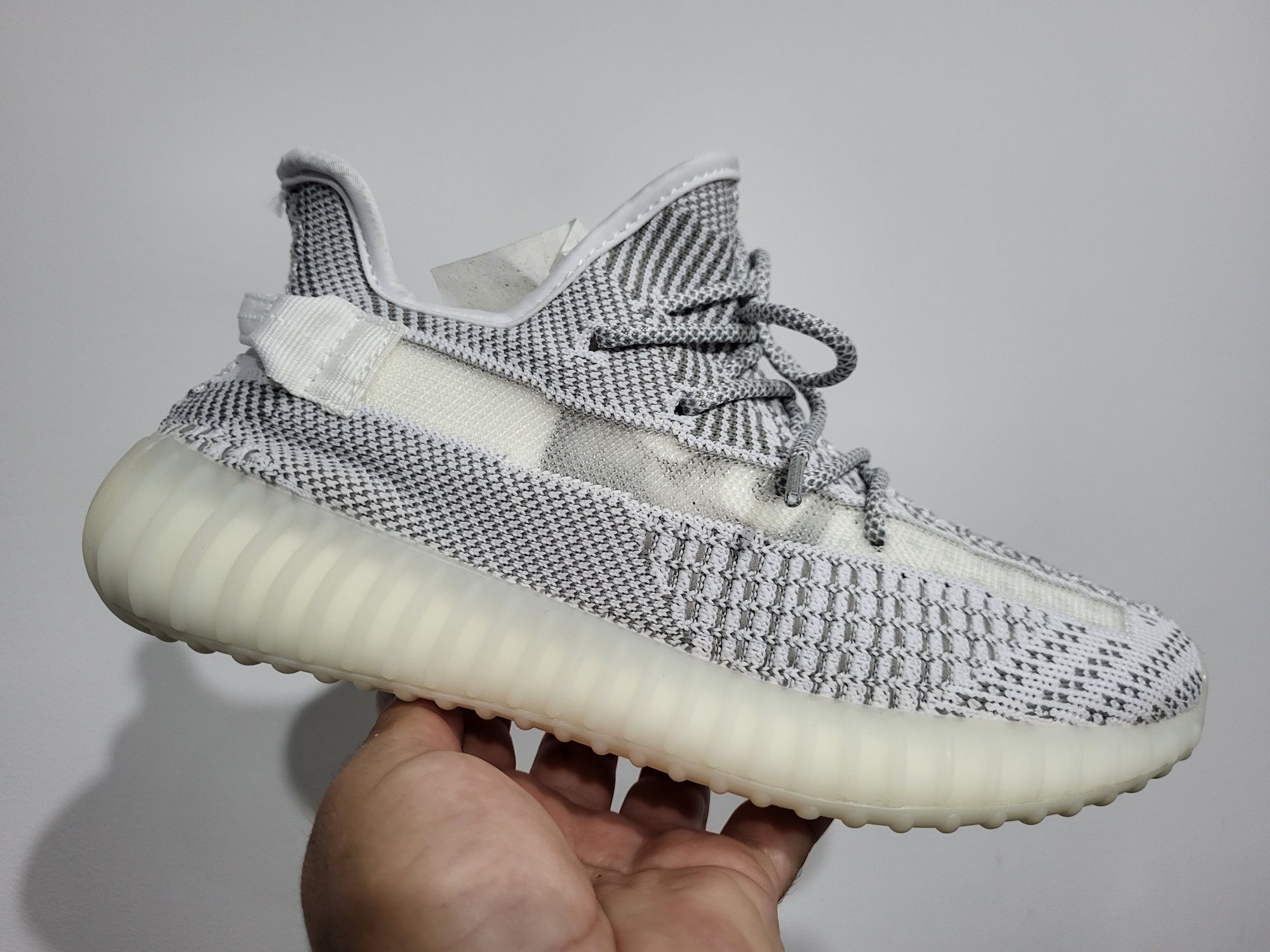 Adidași Yeezy Boost - unisex