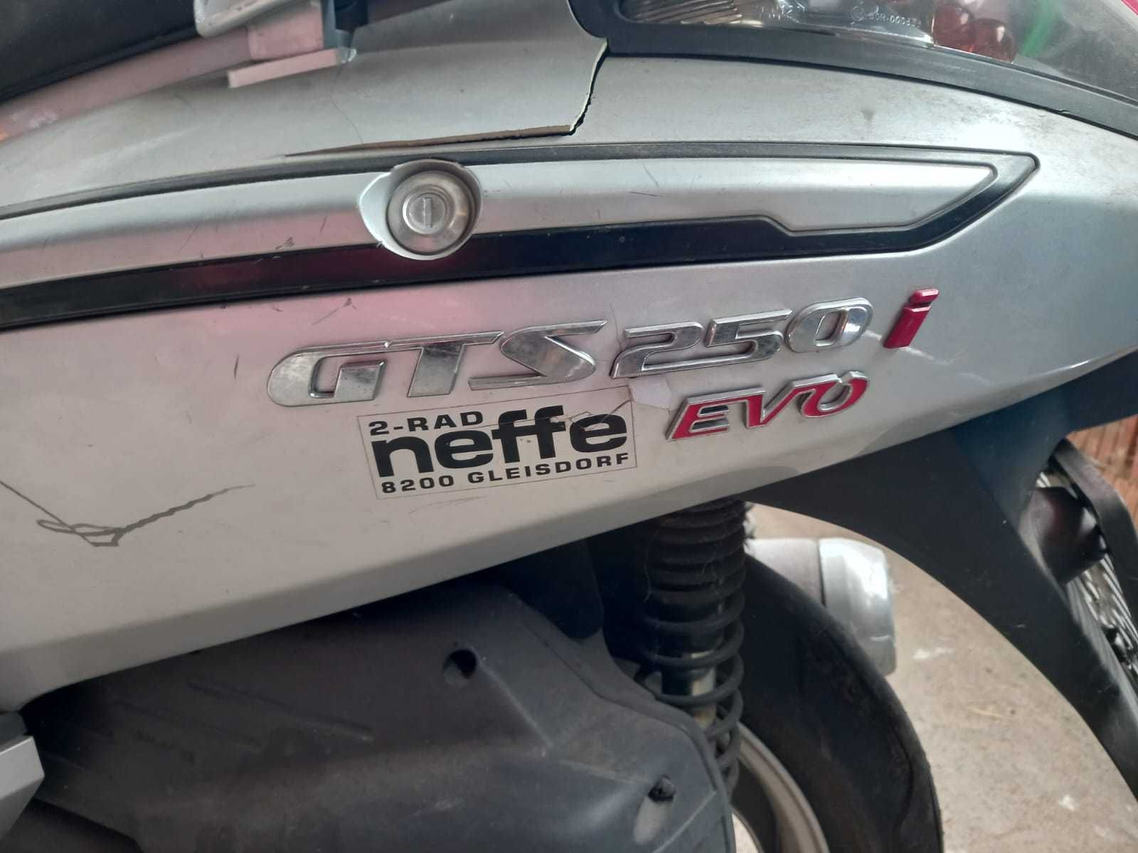 Scuter SYM GTS 250i