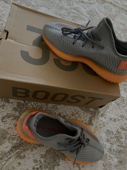 Yeezy 350 trainers gri