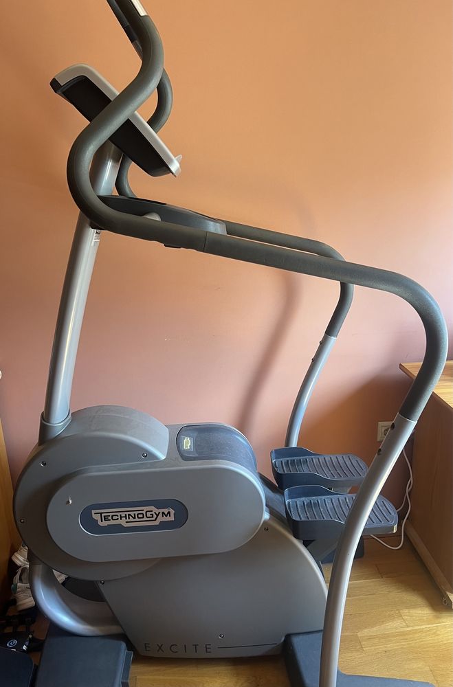 Степер Technogym тренажор