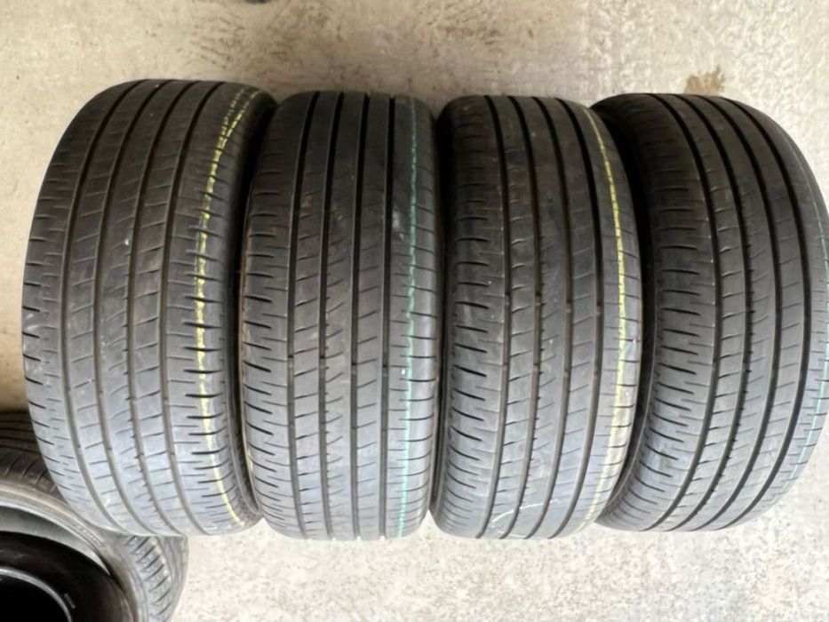 vand 4 anvelope 225/50/18 bridgestone de vară cu runflat ca noi